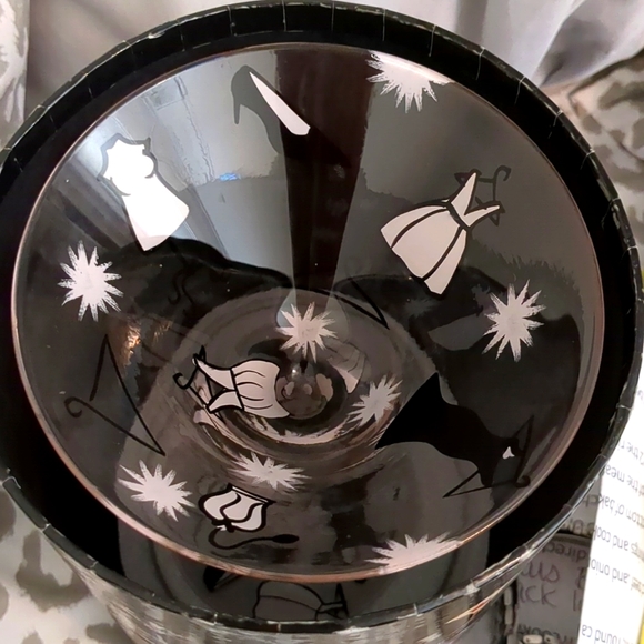 Lolita Glamour - Tini Hand Painted Martini Glass NIB - Picture 7 of 10